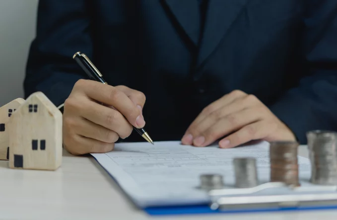 Appraiser Weighing Prices